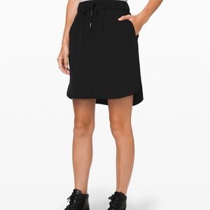 NWT Lululemon on the fly skirt *woven